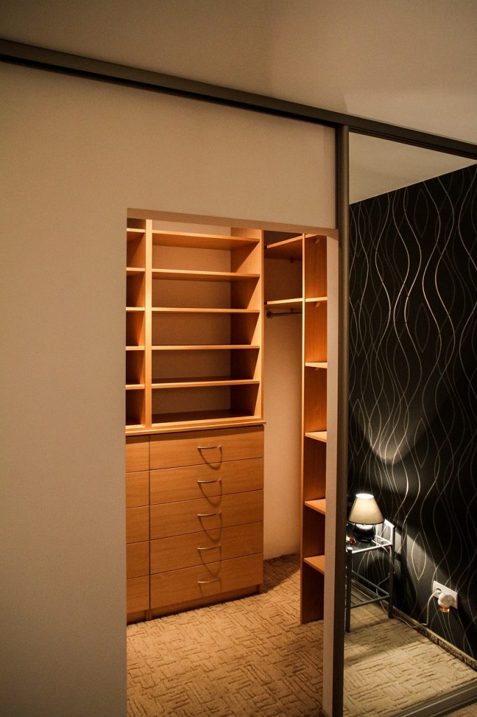 apartment, bedroom, bed, room, house, residential interior, interior design, decoration, comfortable apartment, mirror, wardrobe, pillows, rest, relaxation, flax, the scenery, interior design, wardrobe, wardrobe, wardrobe, wardrobe, wardrobe